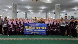 Polisi Menyapa: Satlantas Pesawaran Ajak Siswa MA Diniyah Putri Perkuat Nasionalisme dan Bijak di Era Digital