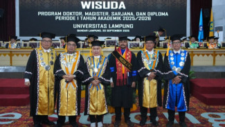 Kisah Omar, Mahasiswa asal Yaman Selesaikan Studi Magister Teknik Elektro di Unila