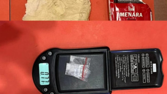 Polres Tulang Bawang Ringkus Pengedar Sabu Saat Transaksi di Warung, Barang Bukti Disembunyikan dalam Kotak Rokok