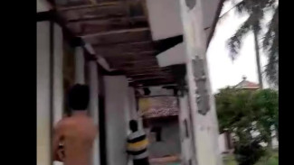 Heboh! Dentuman Keras Diduga Petir, Rumah Warga Abung Timur Hancur
