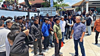 Masyarakat Adat Way Kanan Kepung Kantor BPN, Tuntut Kembalikan Tanah Ulayat yang Dikuasai Korporasi