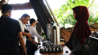 PTPN I Regional 2 Kembangkan Rengganis Suspension Bridge Jadi Laboratorium Vokasi Pariwisata