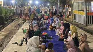 Warga Dusun Tanjung Waras Gelar Tasyakuran, Apresiasi Perbaikan Jalan Padat Karya oleh Bupati Radityo Egi Pratama