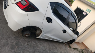 Mobil di Kos-kosan Bandar Lampung Digasak Maling, Empat Ban dan Velg Raib