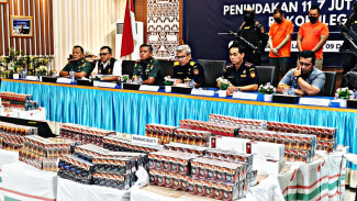 Dari Jawa Menyusup ke Sumatera, Jutaan Rokok Ilegal Terjaring di Pintu Masuk Lampung