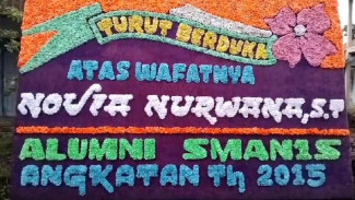 Suasana Haru Selimuti Tanggamus: Jenazah Novia, Korban Kebakaran Terra Drone yang Hamil, Tiba di Rumah Duka
