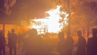 Rumah Kosong Ditinggal Hajatan, Kediaman Warga Lampung Barat Ludes Terbakar