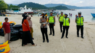 Libur Nataru: Satlantas Polres Pesawaran Siaga di Jalur Wisata Pantai, Pastikan Arus Lancar