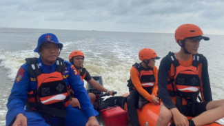 Nelayan Terjatuh dari KM Peri Asih, Tim SAR Gabungan Sisir Perairan Seputih