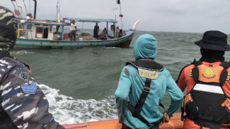 Nelayan asal Banten Jatuh dari Kapal di Perairan Lampung Timur, Basarnas Sisir Kuala Penet