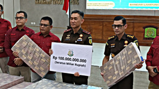 Titipan Rp100 Miliar Tak Hentikan Penyidikan Korupsi Kawasan Hutan di Lampung