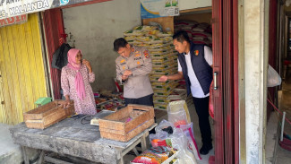 Pantau Harga Pangan Jelang Lebaran, Kapolres Lampung Selatan Pastikan Stok Bapokting Aman