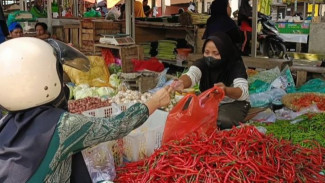 Pasokan Sempat Langka, Harga Cabai Merah Tembus Rp48 Ribu, Telur Ayam Capai Rp28 Ribu per Kg