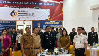 Syukuran HBP ke-62, Lapas Kalianda Salurkan Bantuan Gerobak UMKM untuk Keluarga Warga Binaan