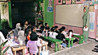 Bekas Gudang Pakan di Lampung Timur Disulap Jadi Ruang Belajar Gratis untuk Anak-anak