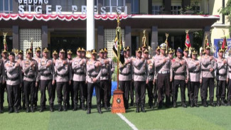 HUT Bhayangkara ke-80, Kapolda Lampung Terima Penghargaan Tertinggi Tanda Kehormatan Nugraha Sakanti