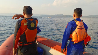 Jatuh dari Kapal Saat Pulang ke Telukbetung, ABK 18 Tahun Hilang di Perairan Pulau Kelagian