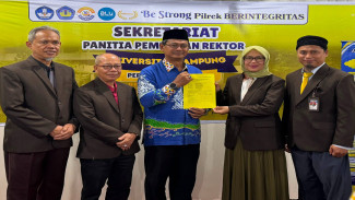 Berbekal Pengalaman Dokter dan Akademisi, Prof. Asep Sukohar Resmi Daftar Bakal Calon Rektor Unila 2027–2031