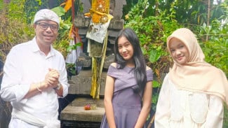 'Anda adalah Saya': Pesan Mendalam Dosen Unila I Wayan Mustika Lewat Peran Tokoh Hindu di Film Ageman