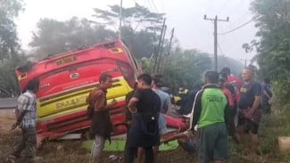Bus Terguling di Jalintim Mesuji Tewaskan 3 Orang dan 25 Luka-Luka, Sopir Diduga Mengantuk Lalu Kabur