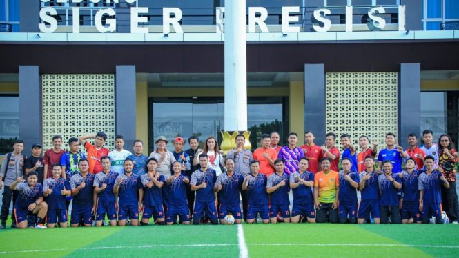 POLDA Lampung Gaet PGRI Lampung, Gelar Mini Soccer