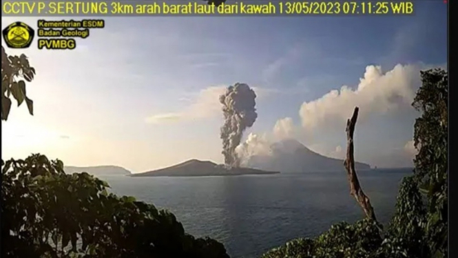 Gn. Anak Krakatau Kembali Erupsi (13/05)