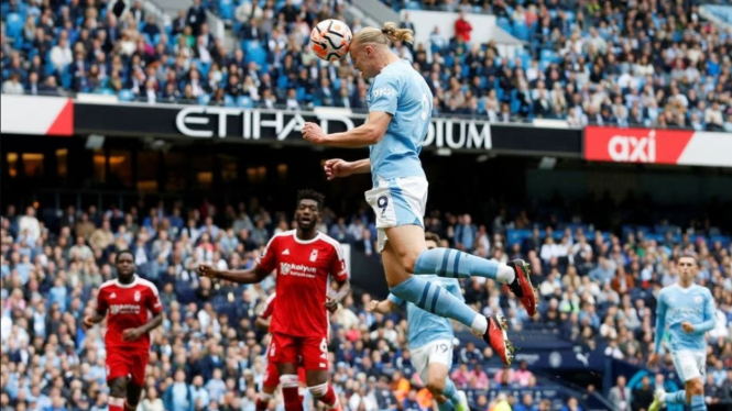 Erling Braut Haaland mencetak gol kedua untuk Manchester City