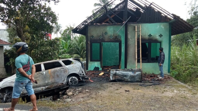 TKP Kecelakaan Tunggal di Pesisir Barat Lampung