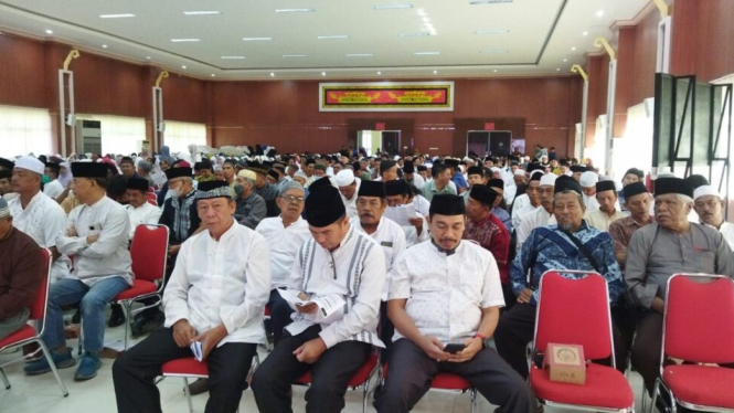 Pemkot Bandar Lampung Berangkatkan 710 Warganya Umrah