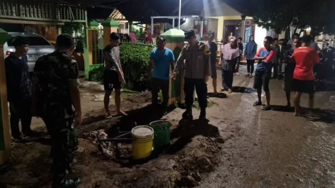 TKP Bocah 4 Tahun ditemukan Tersangkut di Gorong-gorong