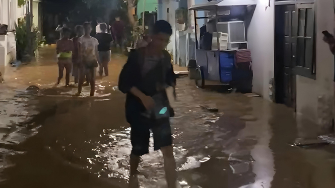 Banjir di Perumahan Gelora Persada, Kamis 4 April 2024 malam