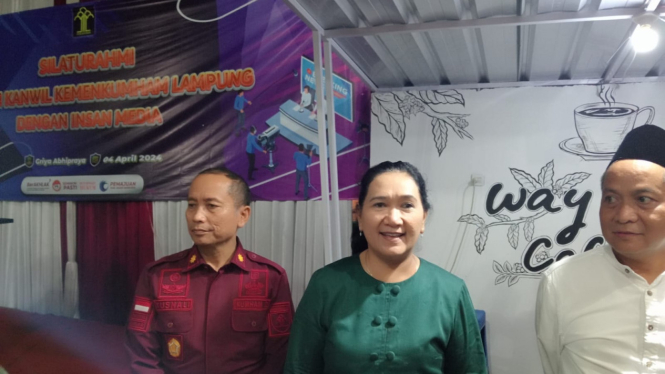 Kakanwil Kemenkumham Lampung (Baju Hijau) Sorta Delima Lumban Tobing