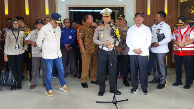 Dua menteri turun langsung datangi Lampung jelang puncak arus balik.