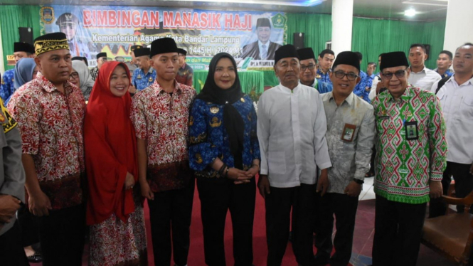 Calon jemaah haji asal Bandar Lampung saat foto bersama