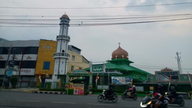 Masjid Jami Al Yaqin Bandar Lampung