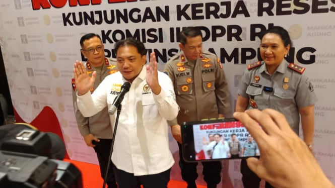 Komisi III DPR RI saat reses ke Polda Lampung