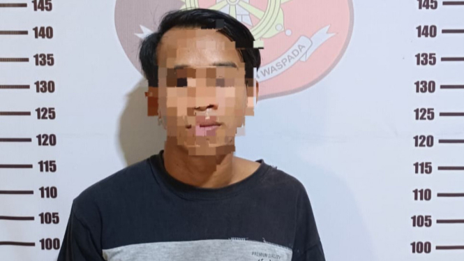 Polsek Abung Selatan menangkap suami bacok istrinya.