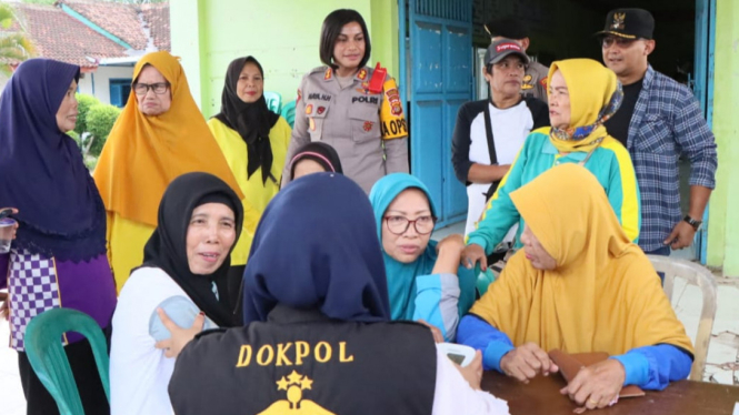 Kapolres Pesawaran gelar bhakti kesehatan dan pengobatan gratis.