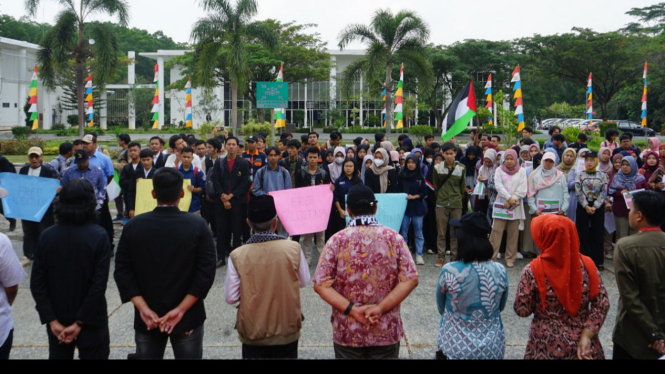 ITERA Lampung gelar aksi dukung Palestina.