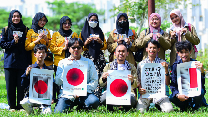 Komunitas ITERA Bagikan 1000 stiker 'ITERA For Palestine'.