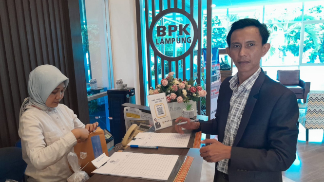 Juendi Leksa, Ketua LCW sambangi Kantor BPK Perwakilan Lampung.