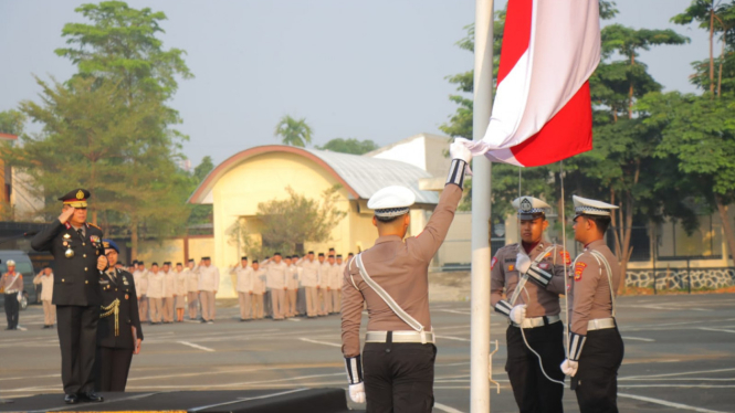 Polda Lampung menggelar upacara hari lahir pancasila 1 Juni 2024.