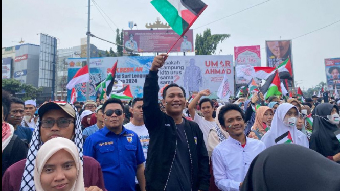 KNPI Lampung ikut serta aksi damai bela Palestina.