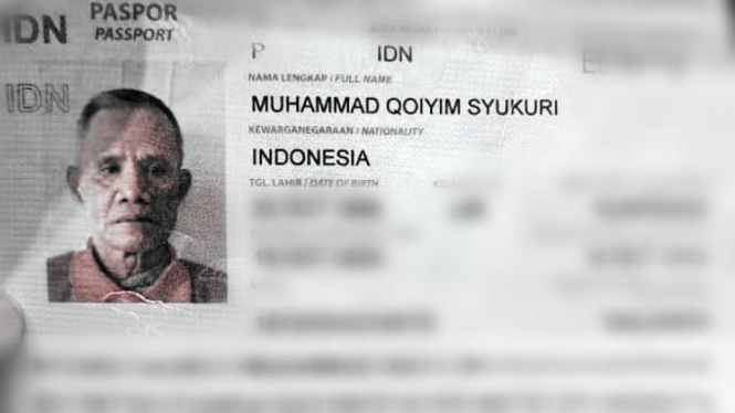 Foto paspor almarhum Muhamaad Qoiyim Syukuri