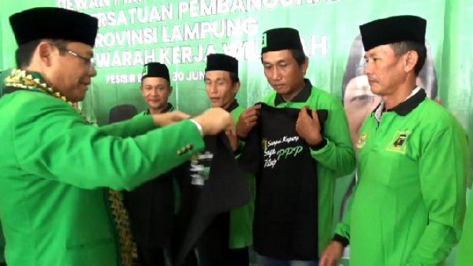 Plt Ketum PPP menutup agenda Mukerwil DPW PPP di Lampung.