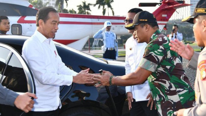 Presiden Jokowi saat tiba di Lampung melakukan kunjungan kerja.