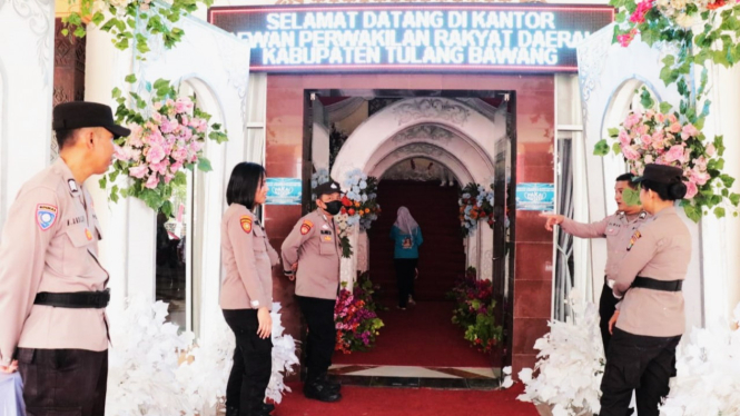 Polisi lakukan pengamanan pelantikan anggota DPRD Tulang Bawang