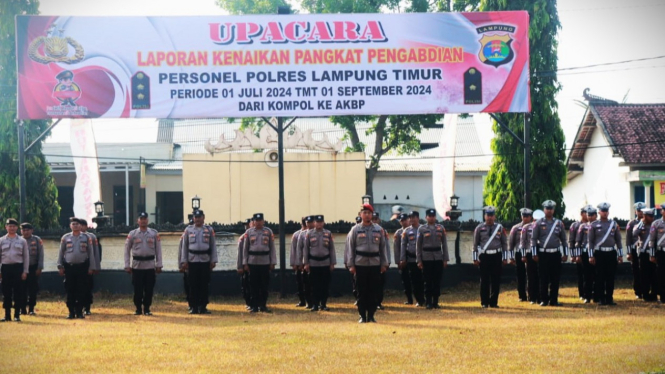 Kenaikan pangkat pengabdian Kabag Logistik Polres Lampung Timur.