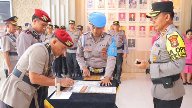 Serah terima jabatan di Polresta Bandar Lampung