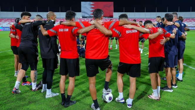 Tangkap layar pemain Bahrain saat sesi latihan.